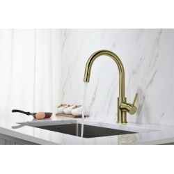 Plaza-mosiądz antyczny